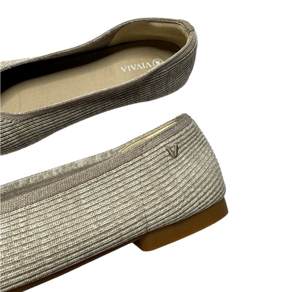 Vivaia | NEW Square-Toe V-Cut Flats (Margot 2.0) in Oatmilk 42 - Picture 4 of 13
